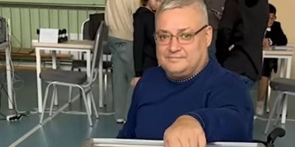 
                    Алматинский общественник для голосования специально выписался с больницы  
                