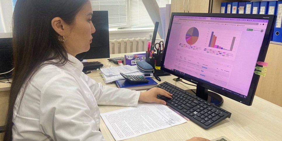 
                    В Алматы впервые внедрен голосовой робот для приглашения населения на профосмотры и скрининг
                