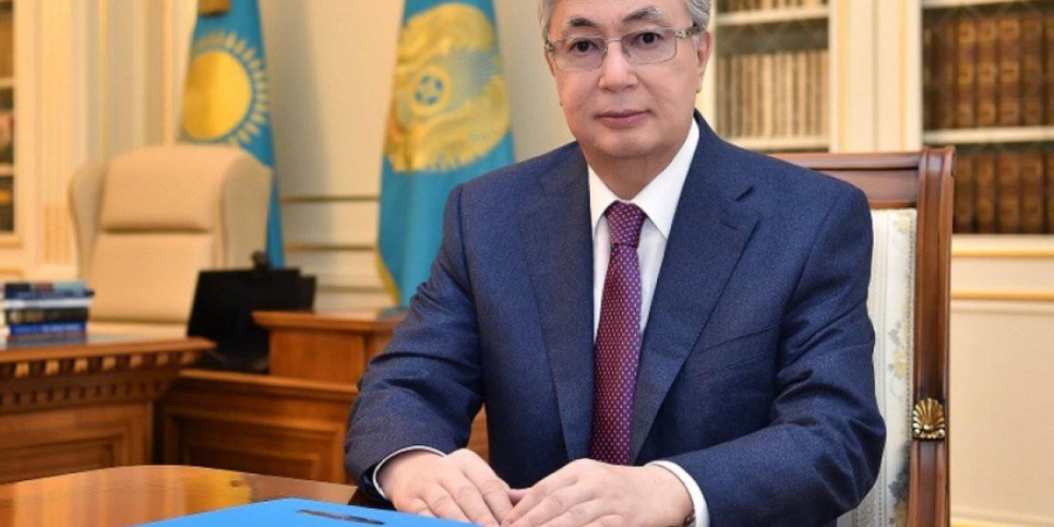 
                    Токаев присвоил группе казахстанцев госпремию в области культуры
                