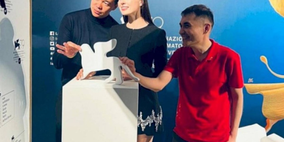 
                    Казахстанские актеры удостоились специальной премии кинофестиваля в Венеции
                