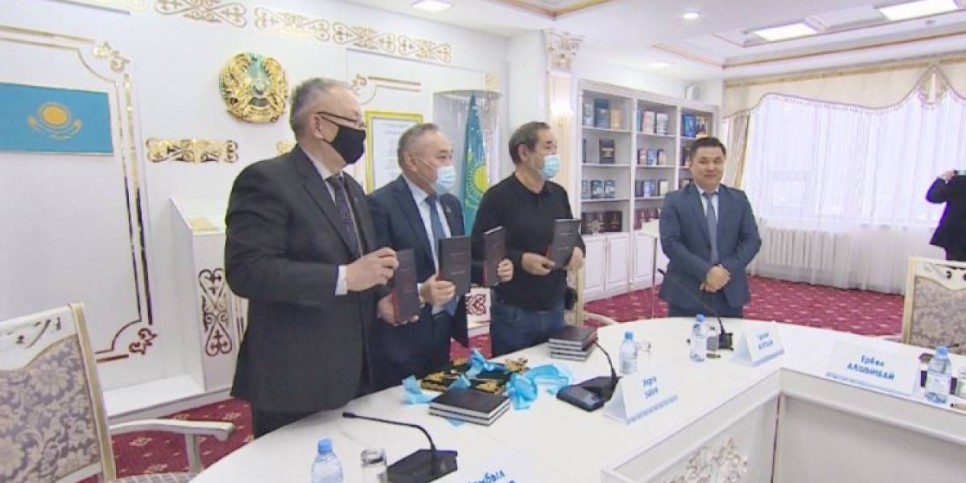 
                    В Нур-Султане презентовали книгу «Насаб наме султан Сыдык» на казахском языке
                
