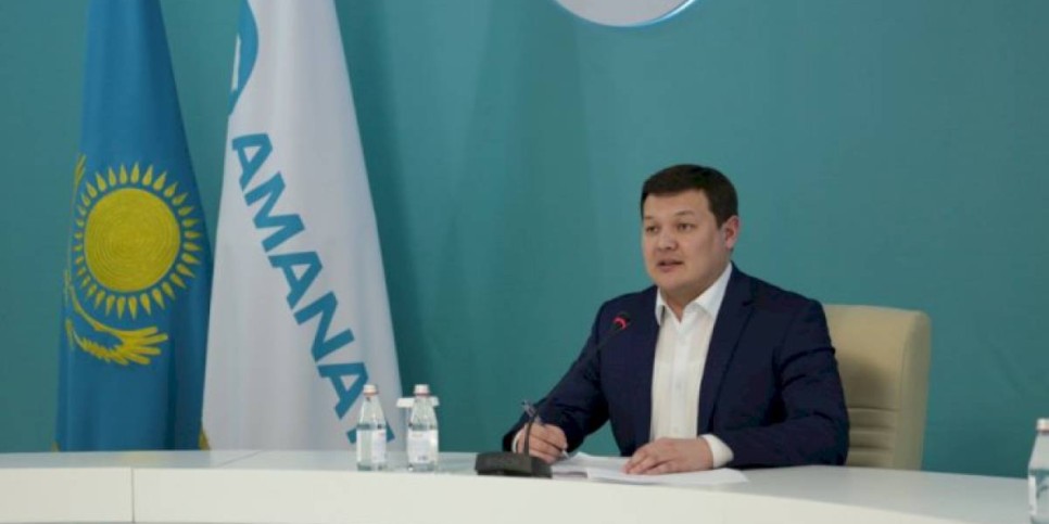 
                    Партия AMANAT выступила с заявлением в поддержку Послания Президента РК
                
