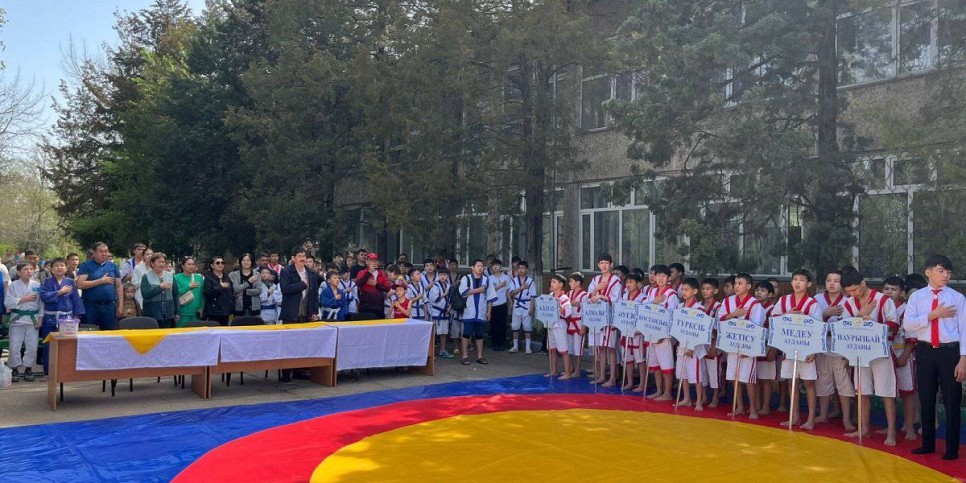 
                    Спортивным субботником отметил свое десятилетие Наурызбайский район
                