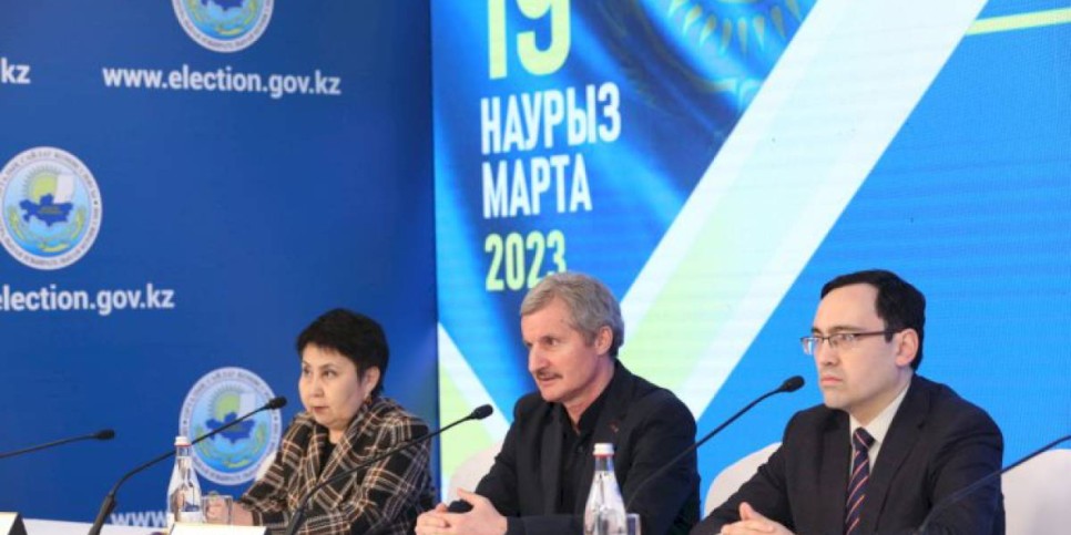 
                    Комментарий ТИК г. Алматы касательно выдачи двух бюллетеней в одни руки на избирательном участке №492
                