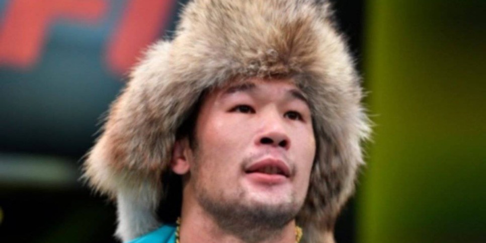 
                    Шавкат Рахмонов победил Стивена Томпсона в UFC
                