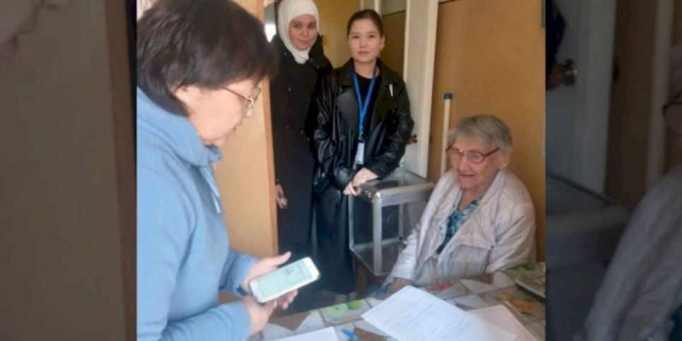 
                    В Алматы проголосовала 99-летняя участница войны
                