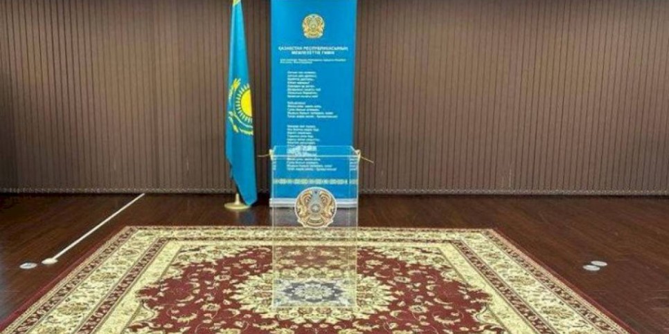 
                    Первые участки для голосования открылись за рубежом
                