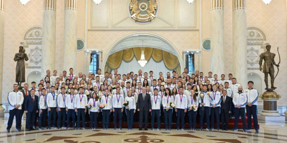 
                    Токаев на встрече с призерами Азиады: «Показатели могли быть лучше»
                