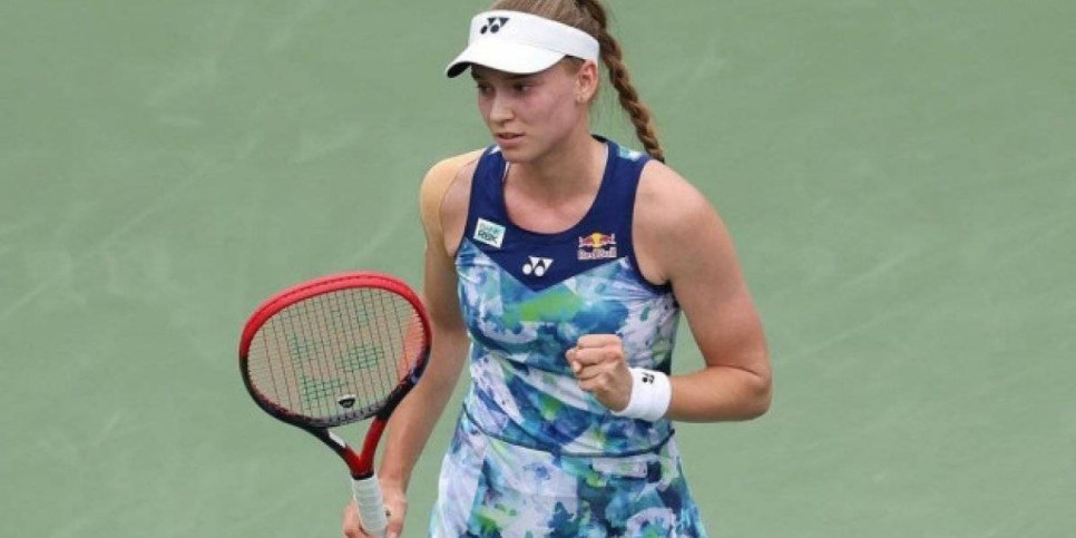 
                    Елена Рыбакина уверенно обыграла чемпионку Азиады
                