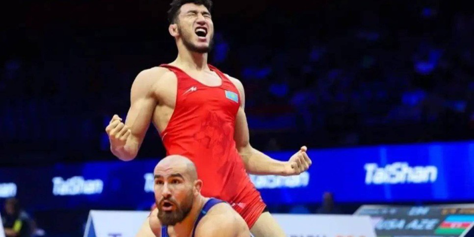
                    Казахстанец Ризабек Айтмухан стал чемпионом мира по вольной борьбе
                