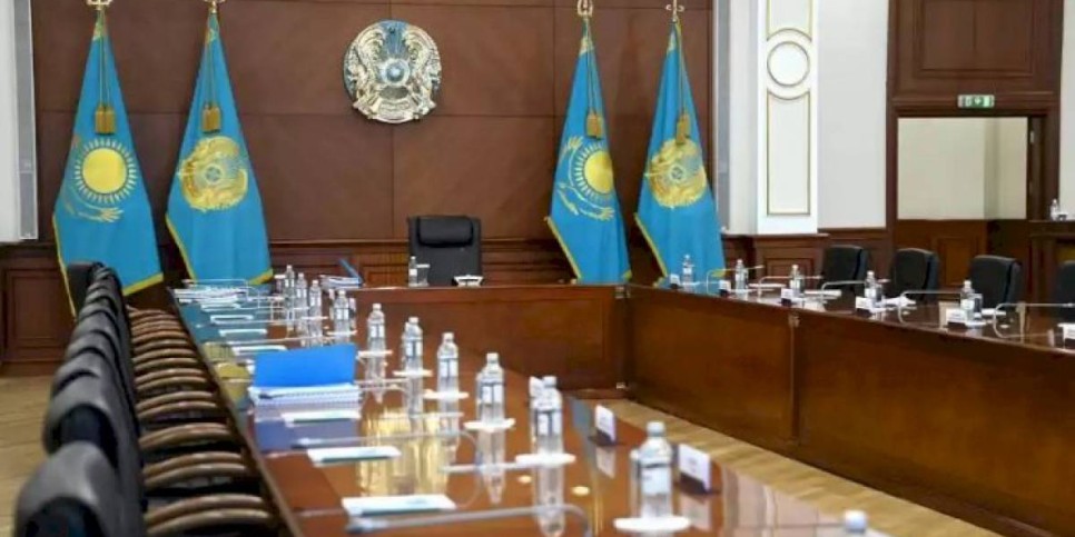 
                    Состав Правительства может измениться после выборов в Мажилис, заявил Маулен Ашимбаев
                