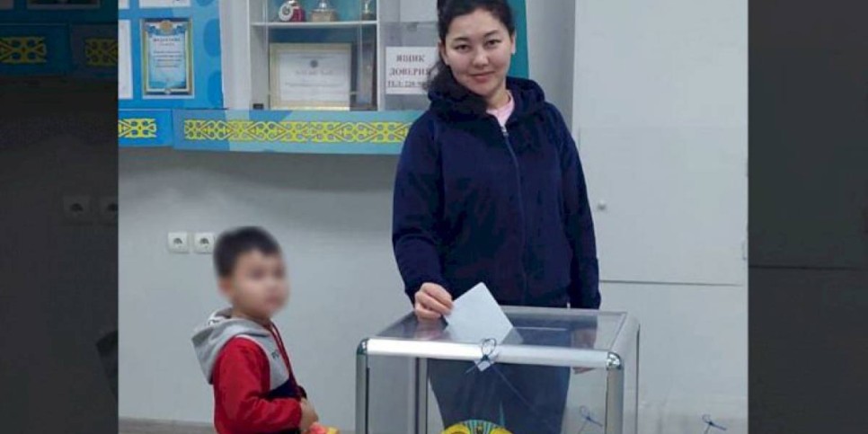 
                    Маленьким гостям на избирательных участках в Алматы подарили наборы-конструкторы
                