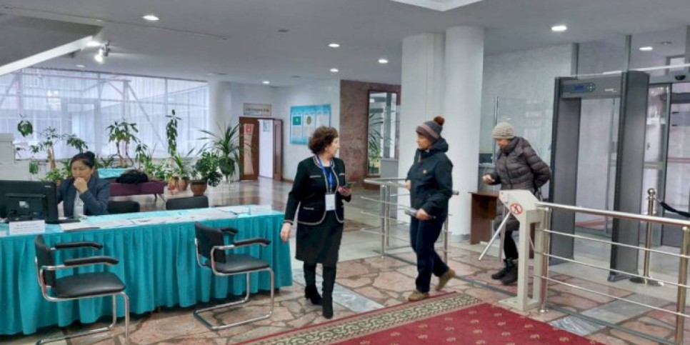 
                    Жители Алматы проявляют высокую активность на внеочередных выборах Президента Казахстана
                