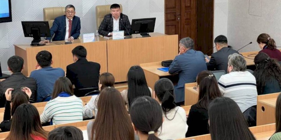 
                    Мейрам Қажыкен посетил Южно-Казахстанский государственный педагогический университет в Шымкенте
                