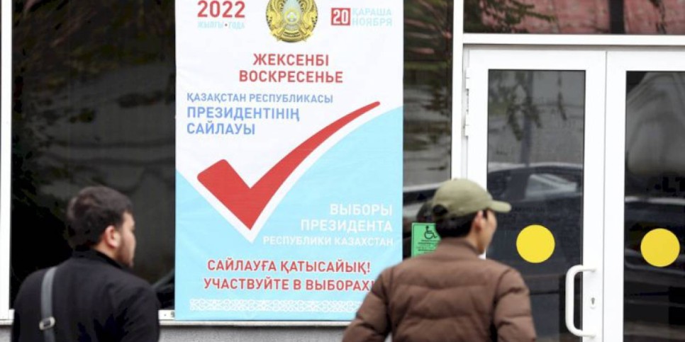 
                    Известные казахстанцы призывают соотечественников принять участие в президентских выборах
                