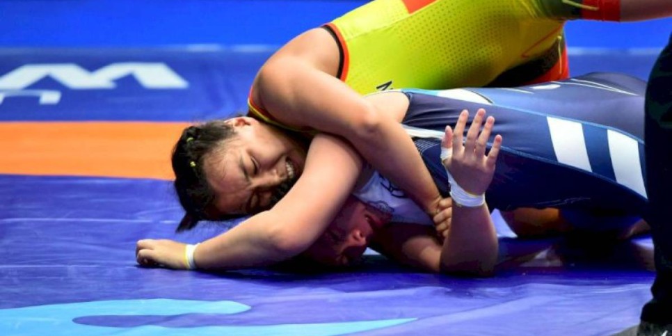 
                    Эльмира Сыздыкова стала чемпионкой Азии по женской борьбе
                