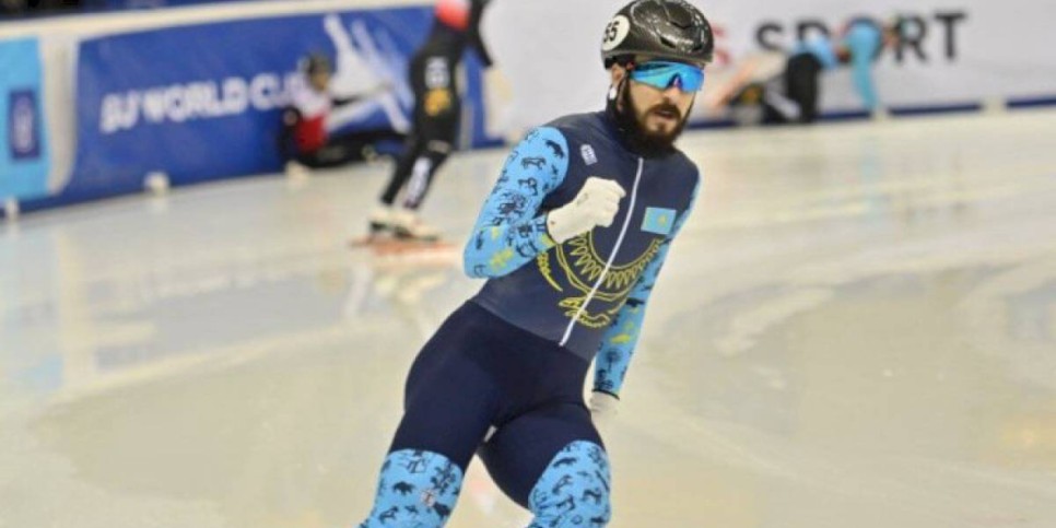 
                    Денис Никиша пробился в четвертьфинал чемпионата мира по шорт-треку
                