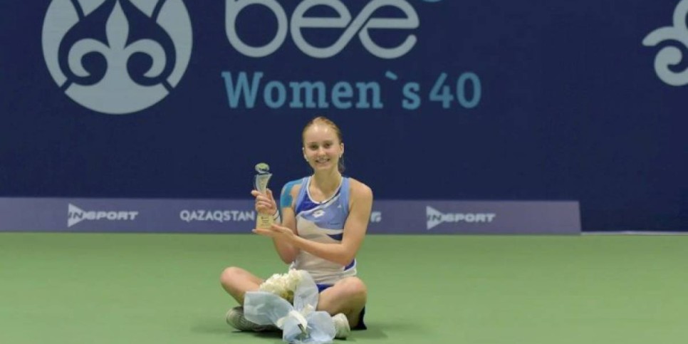 
                    Победительницей теннисного турнира BeeTV 40 Women's стала Полина Кудерметова
                