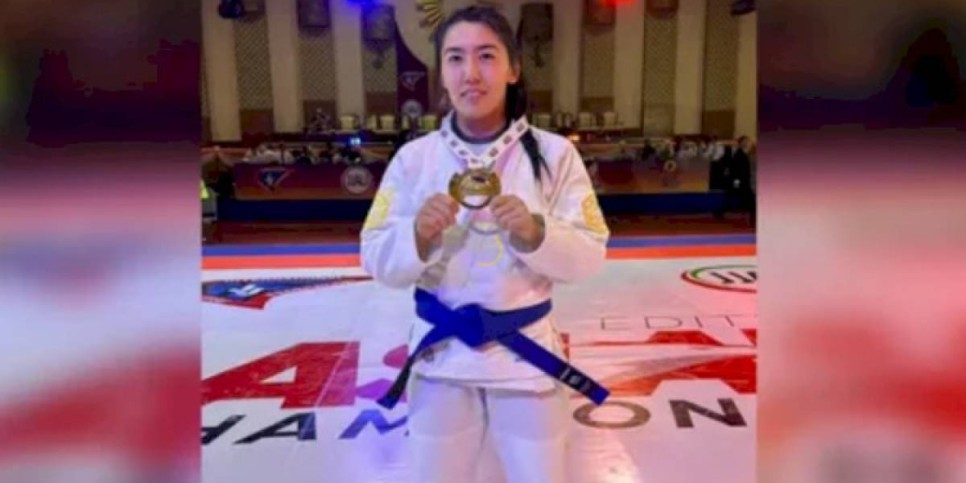 
                    Чемпионкой Азии по джиу-джитсу стала следователь из Караганды
                