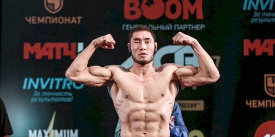 
                    Казахстанский полутяжеловес отправил на пенсию бывшего чемпиона PFL
                