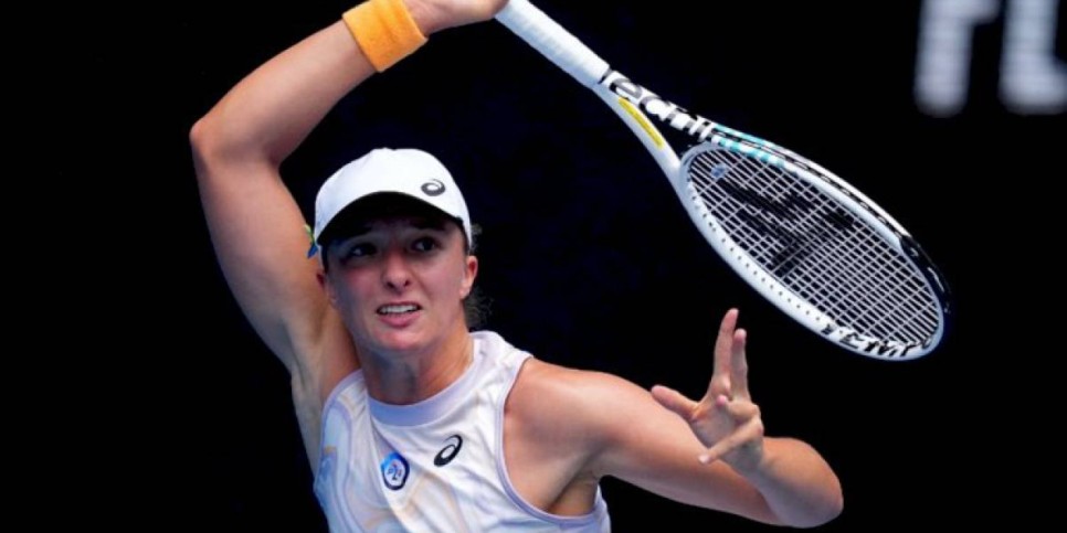 
                    Первая ракетка мира объяснила свое поражение от Рыбакиной на Australian Open
                