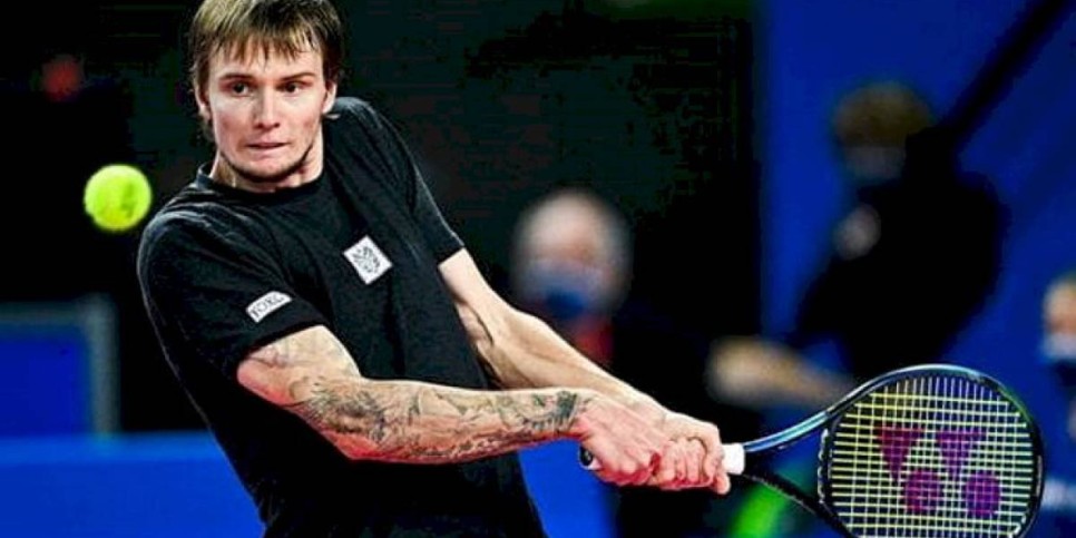 
                    Александр Бублик проиграл испанцу на Australian Open
                