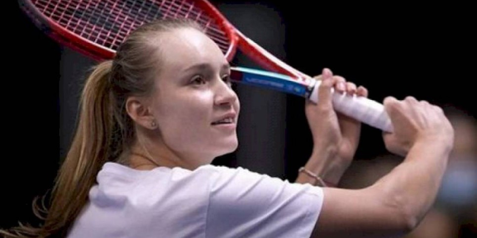 
                    Елена Рыбакина стартовала с победы в новом игровом сезоне
                