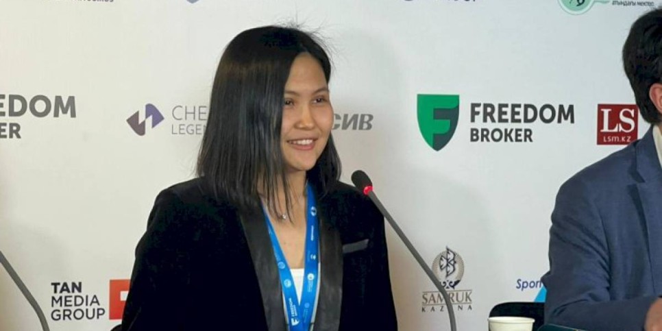 
                    Шахматистка Бибисара Асаубаева стала чемпионкой мира
                