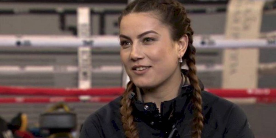 
                    Фируза Шарипова одержала блестящую победу над чемпионкой Танзании
                