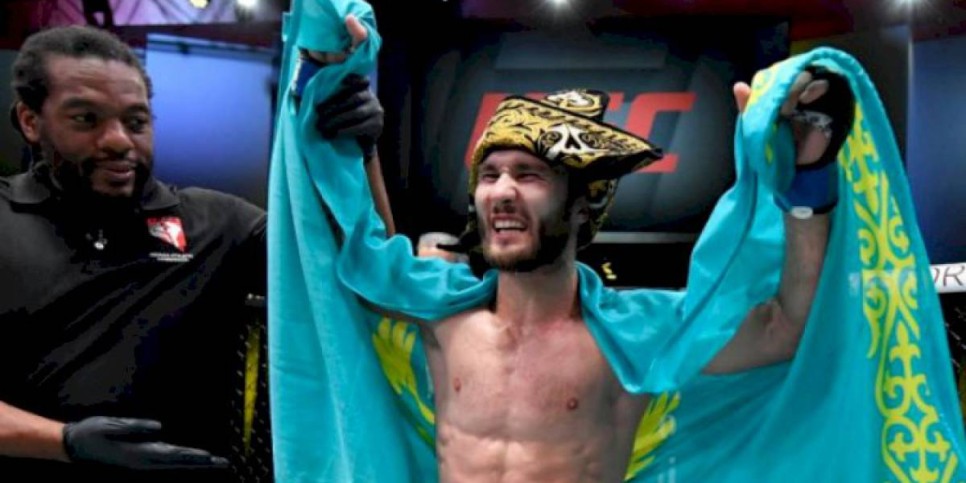 
                    Сергей Морозов рассказал, на что потратит гонорар за третью победу в UFC
                