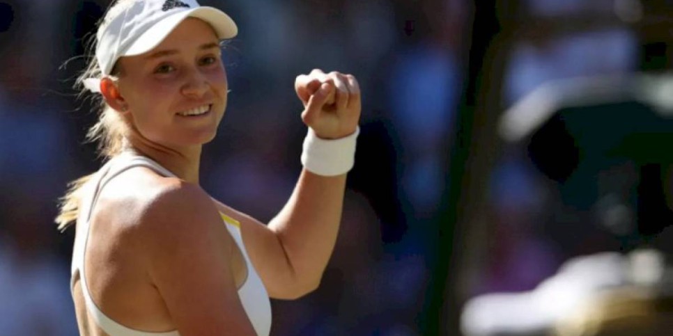 
                    Елена Рыбакина вышла в полуфинал теннисного турнира WTA 500 в Чехии
                