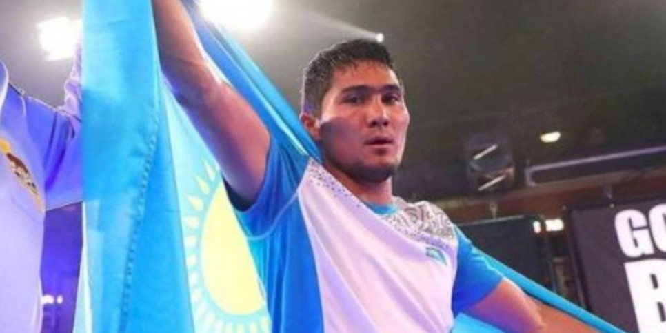 
                    Казахстанский боксер Мейирим Нурсултанов защитил свой чемпионский титул WBO
                