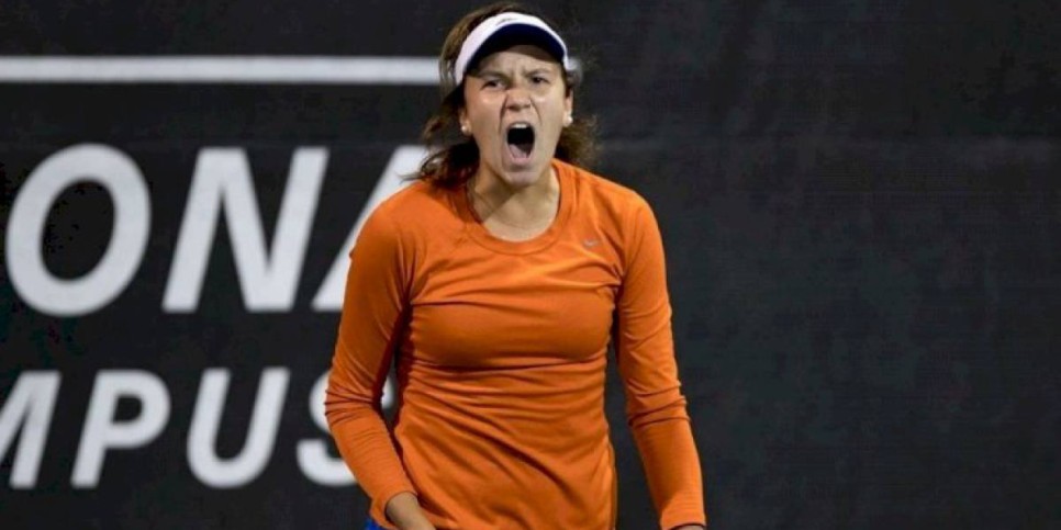 
                    Анна Данилина уступила в финале Australian Open-2022
                