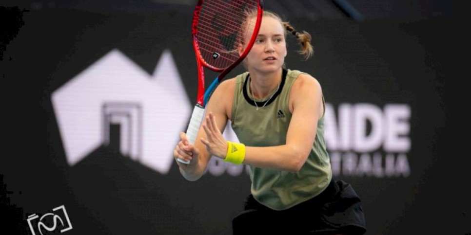 
                    Теннисистка Елена Рыбакина стартовала с победы на турнире серии WTA
                