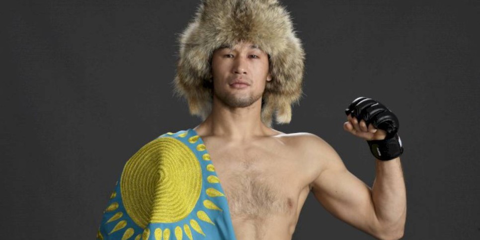 
                    Шавкат Рахмонов выиграл второй бой в UFC
                