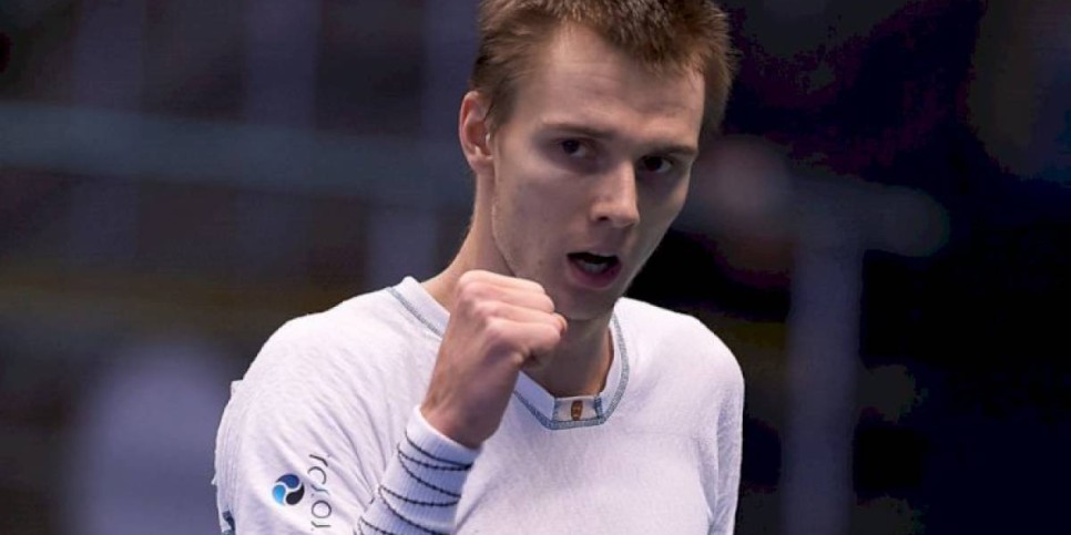 
                    Казахстанский теннисист вышел в полуфинал ATP 250 в Сингапуре
                