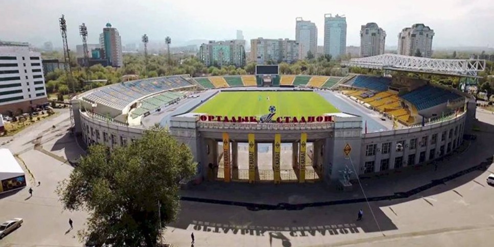 
                    В поисках бомбардира
                