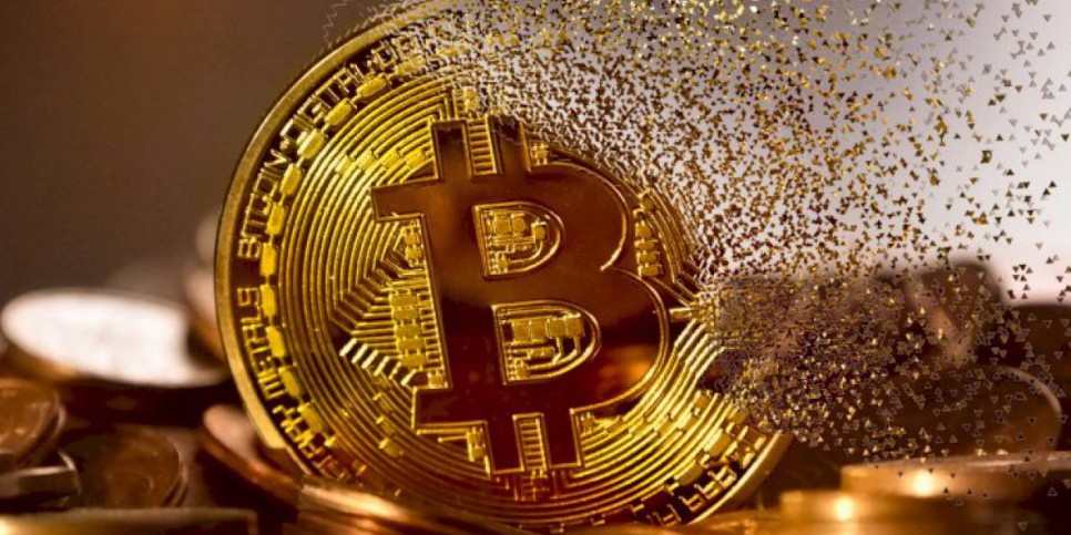 
                    Биткоин резко вырос в цене
                