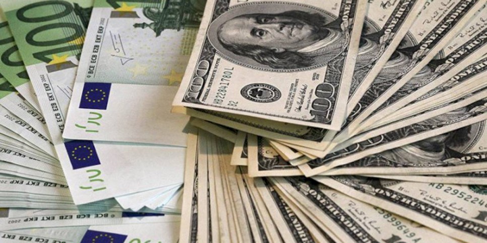
                    В каких регионах РК больше всего скупают доллары и евро
                