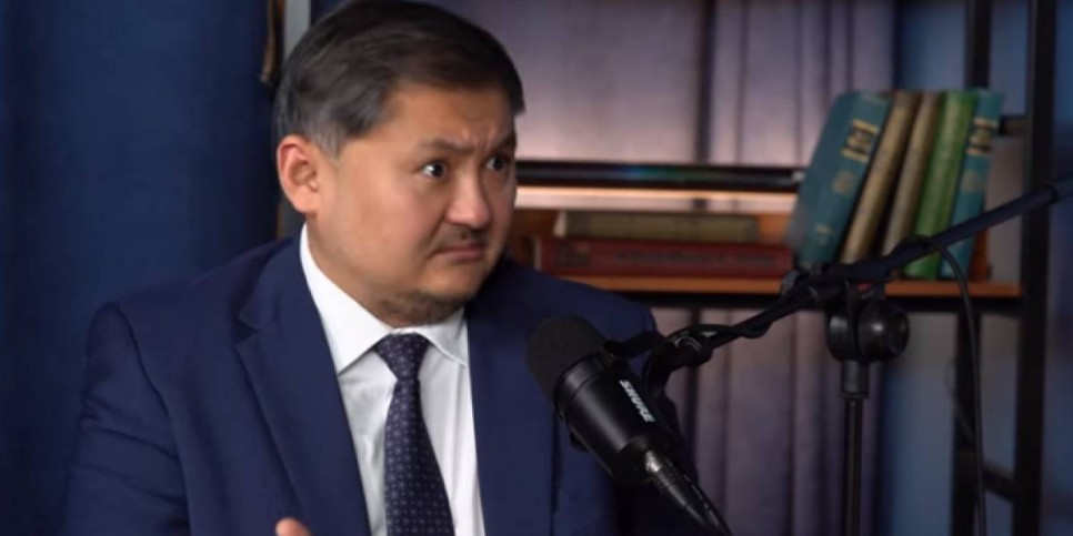 
                    КазНУ переезжает, землю всю распродали: министр Нурбек опроверг слухи
                