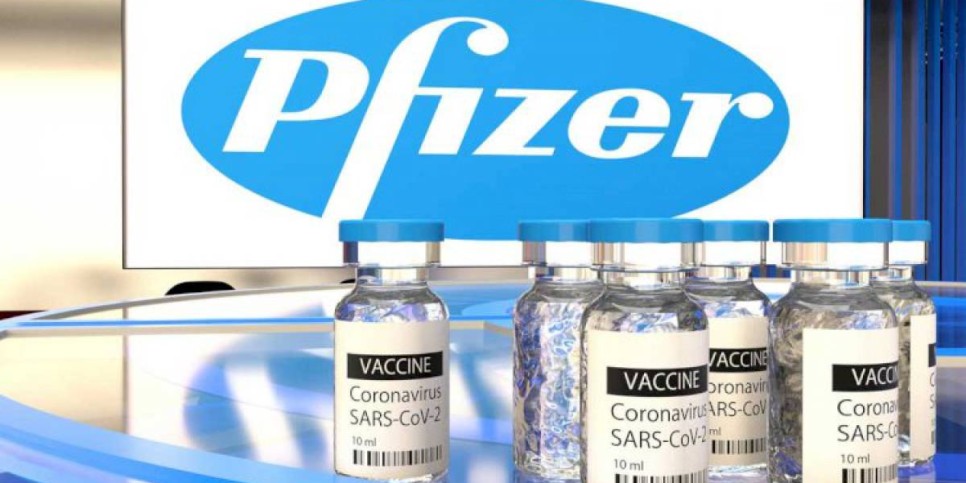 
                    Ученые выяснили, сколько доз вакцины Pfizer нужно для защиты от «омикрона»
                