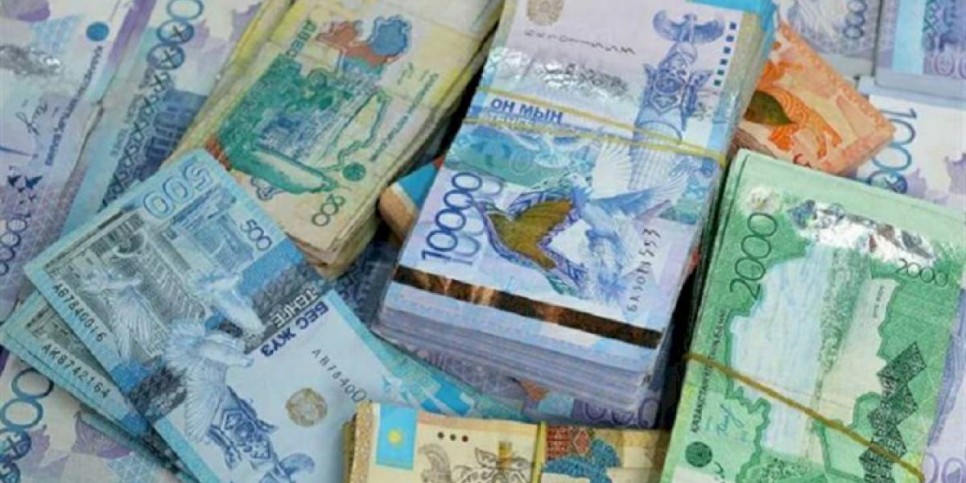
                    Тенге укрепился на 1,7% за месяц
                