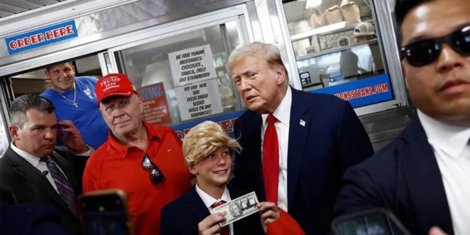 
                     Чаевые $500 оставил Трамп в ресторане в Южной Филадельфии 
                
