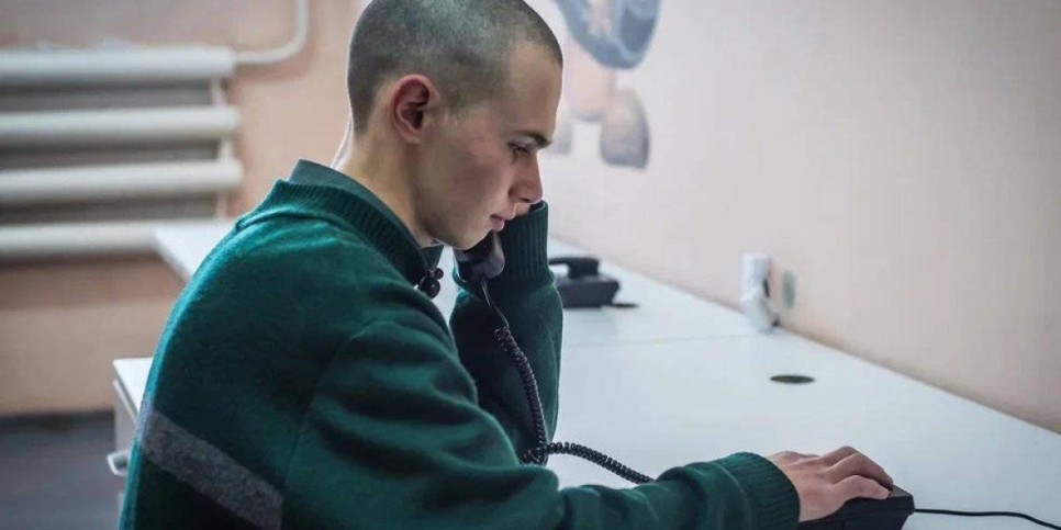 
                    Хотел взорвать полицию: школьник рассказал, что приказывали ему террористы
                