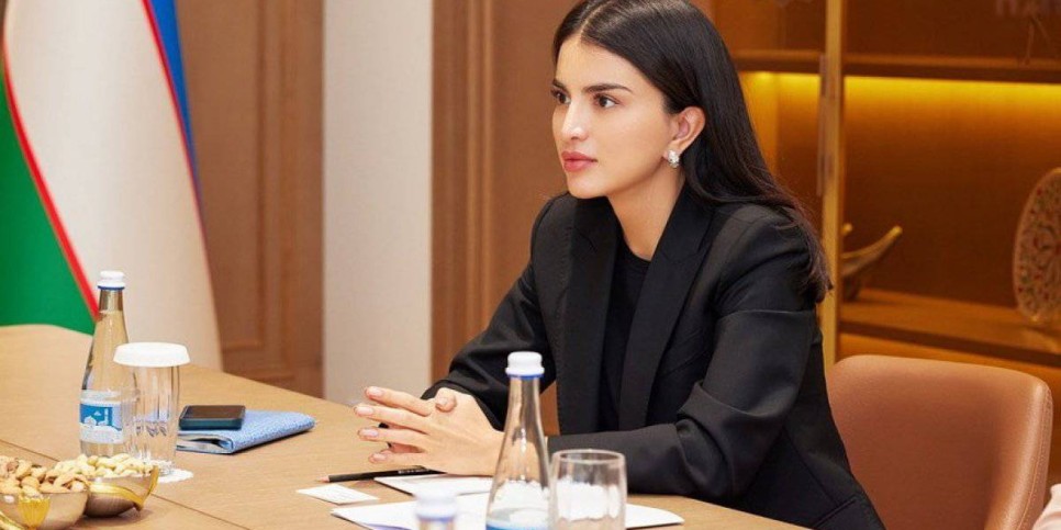 
                    Президент Узбекистана Шавкат Мирзиеев назначил дочь своим помощником
                