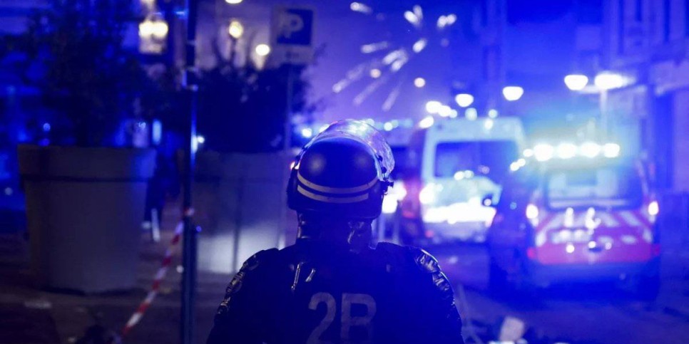 
                    Во Франции за ночь задержали более 870 участников беспорядков
                