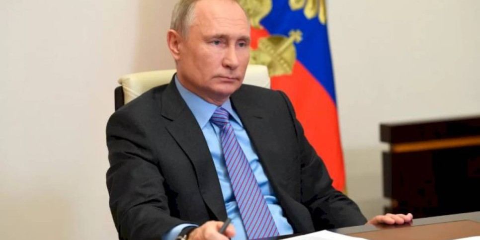 
                    Путин поддержал предложение о запрете термина «инфоцыгане» в СМИ
                