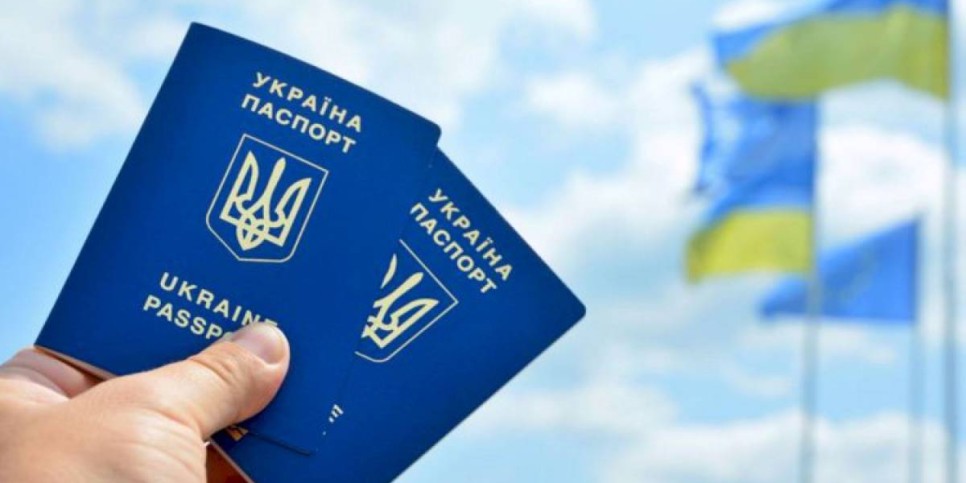 
                    Владимир Зеленский подписал закон о новых условиях получения гражданства Украины
                