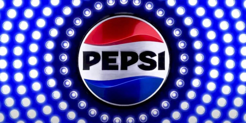 
                    Pepsi представила новый логотип напитка
                