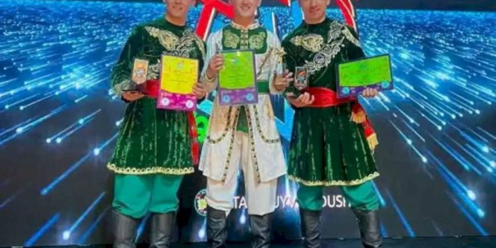 
                    Казахстанский военный завоевал супер-гран-при на конкурсе Art Silk Way в Ташкенте
                